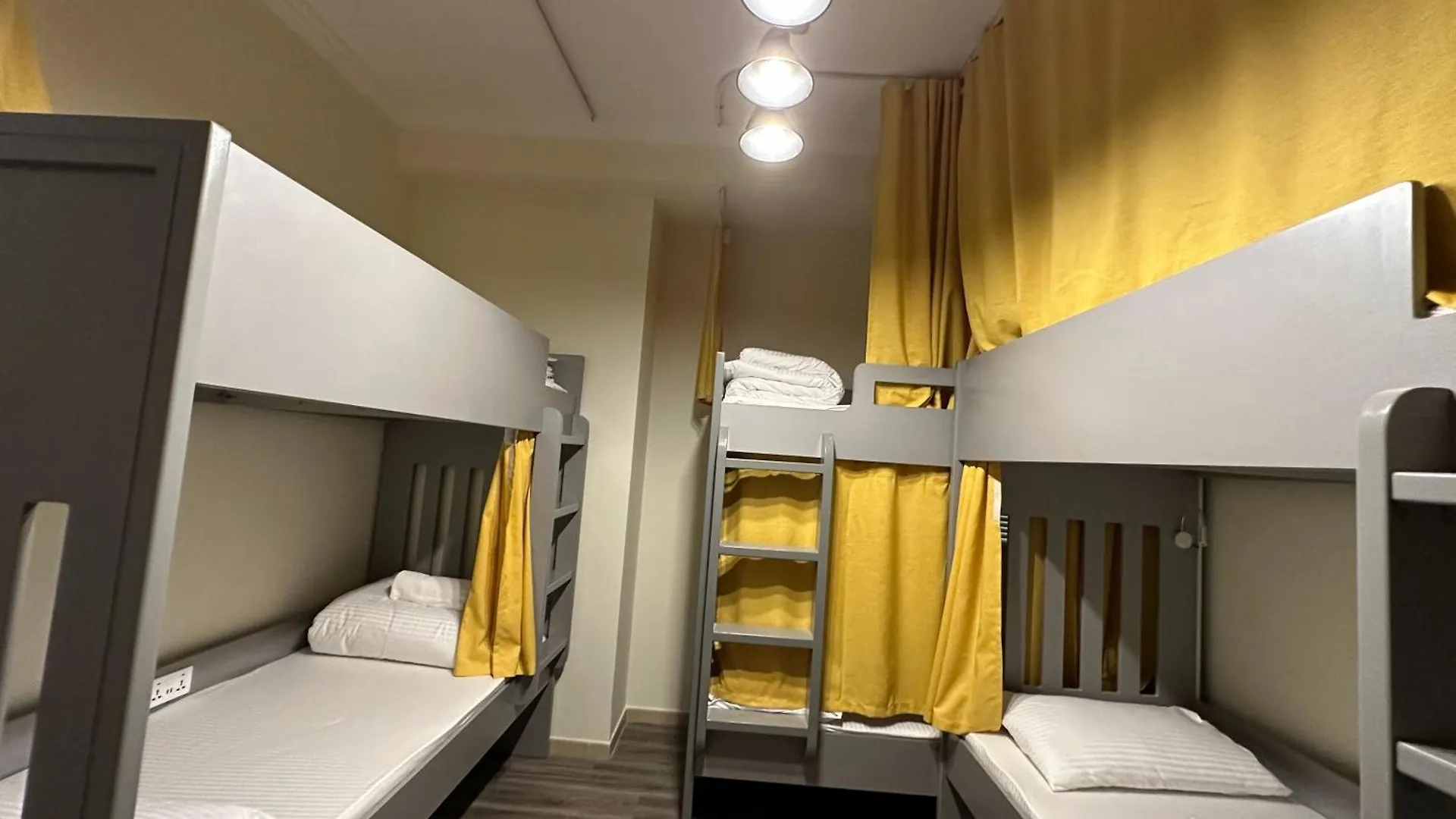 Route 66 Beach Hostel Dubai Capsule hotel