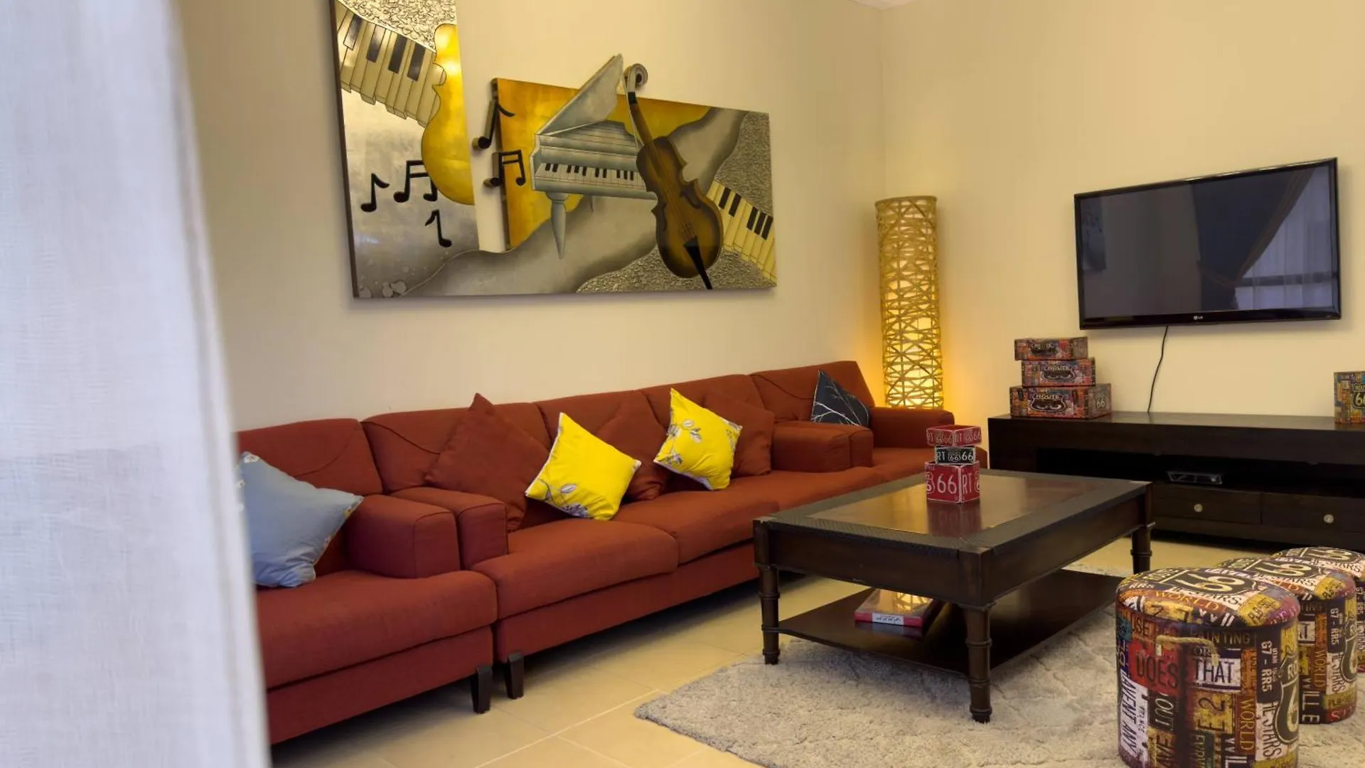 Capsulehotel Route 66 Beach Hostel Dubai